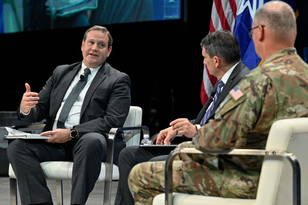 SES Hunter, Maj. Gen. Whitney panel discussion at AFA 2023 Warfare Symposium