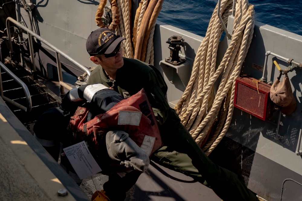 USS Ashland Search and Rescue Ops: Iron Fist 23