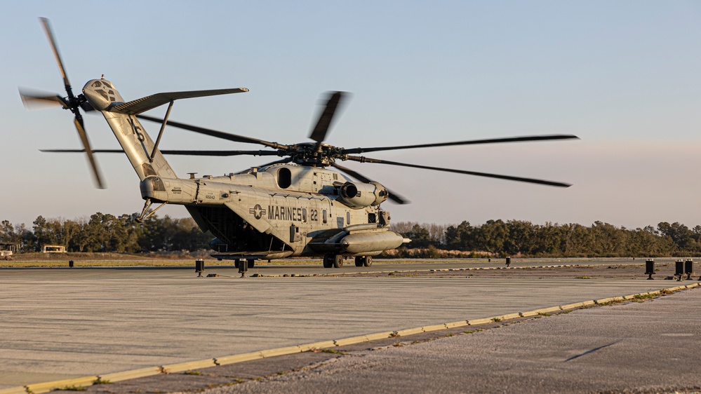 26th MEU Conducts an R&amp;S Insertion during MEUEX III