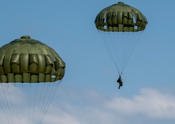 Iron Fist 23: USAF and JGSDF conduct island seizure training