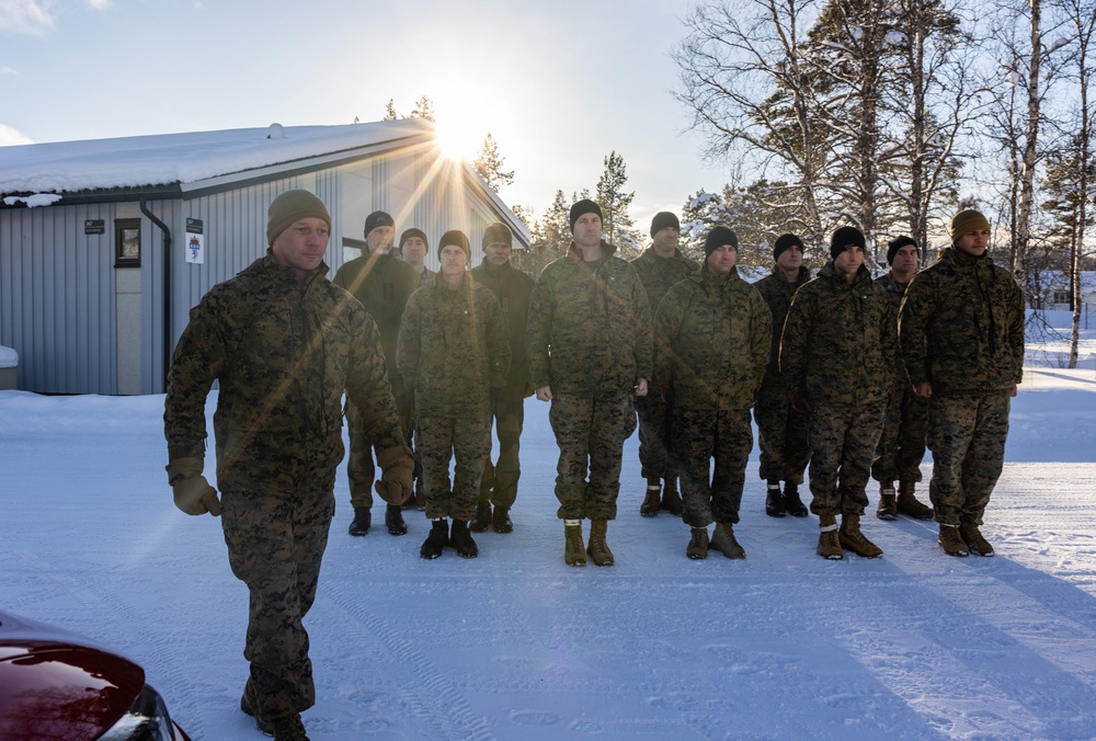 GySgt. Poldoski with 2d CEB Receives Award