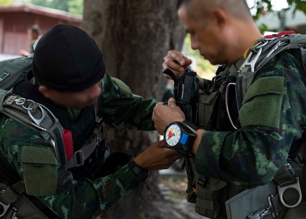 U.S., Thai Jump Together