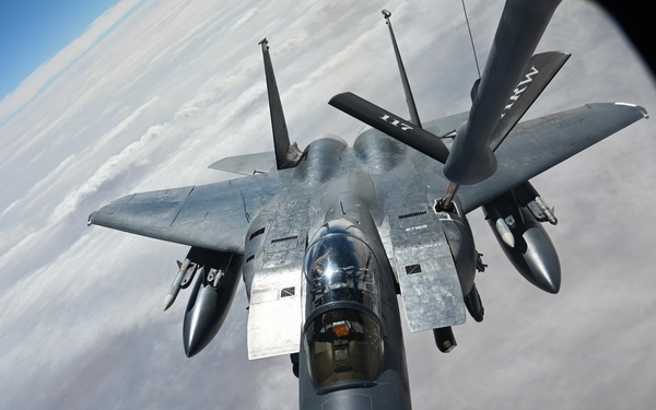 USAF KC-135 Stratotanker refuels RAF RC-135, USAF F-15s in CENTCOM AOR