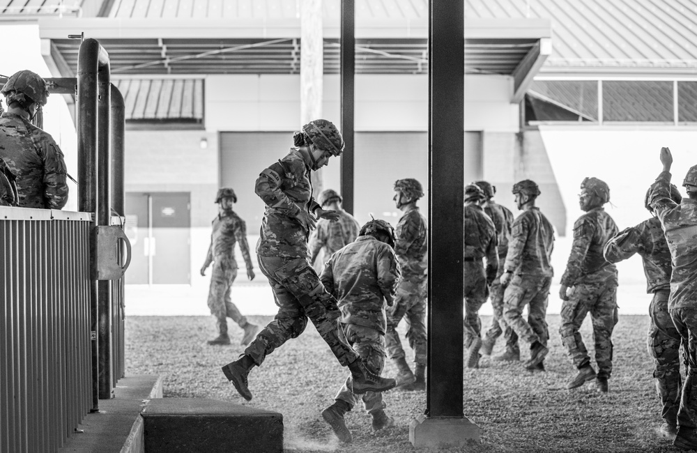 82nd Airborne Division Paratroopers Prepare for Panther Giant