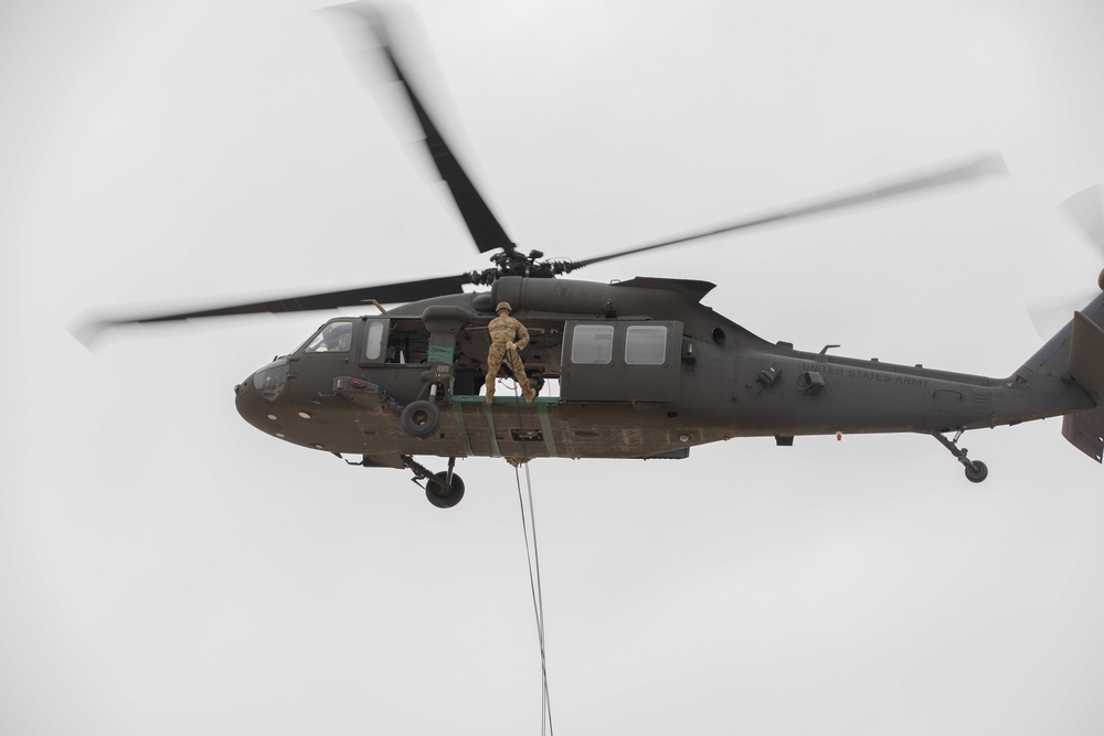 Soldiers complete Rappel Master course at Camp Buehring