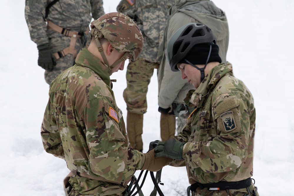 Vermont Infantry Ice Climbing and Winter Mobility