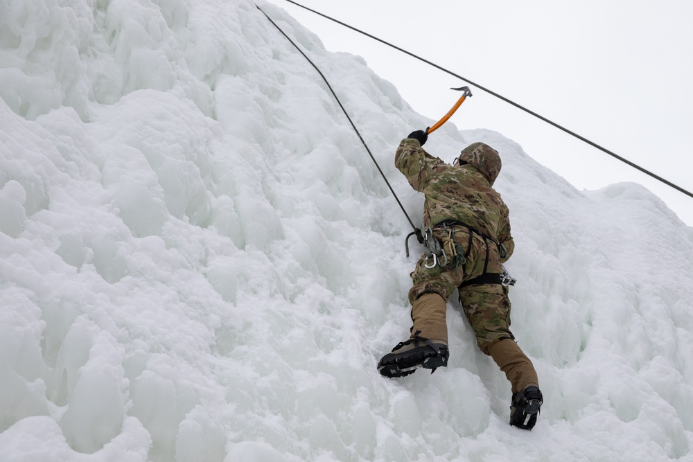 Vermont Infantry Ice Climbing and Winter Mobility