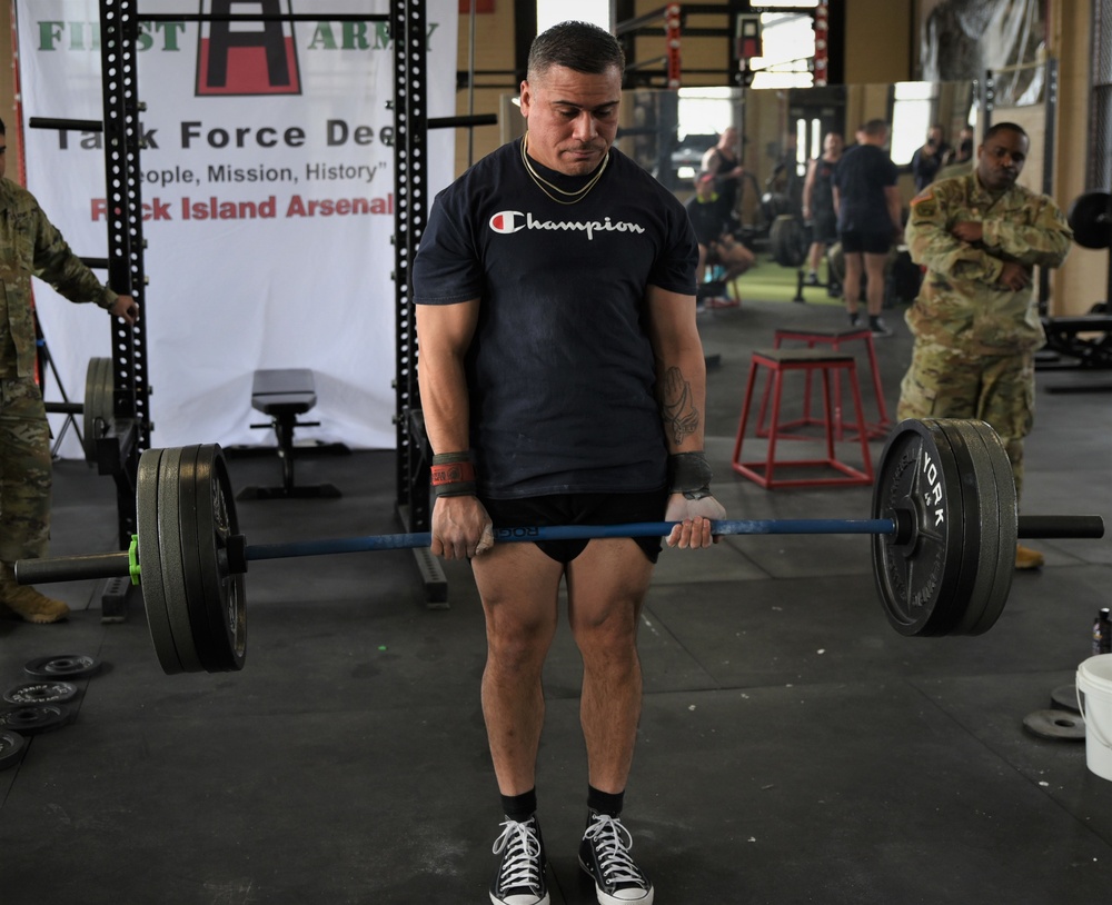 ASC Soldiers participate in 500/1,000 lbs. Club Competition