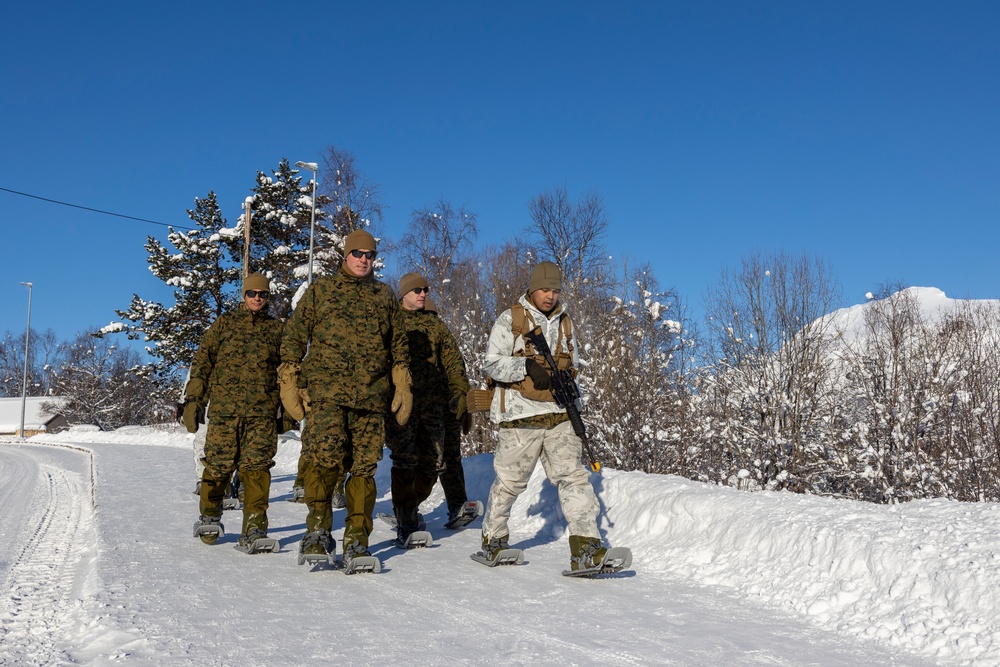 2nd MLG Commanding General visits CLB-2