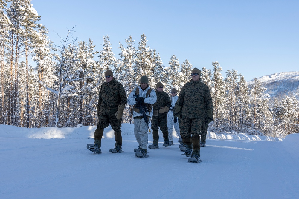 2nd MLG Commanding General visits CLB-2