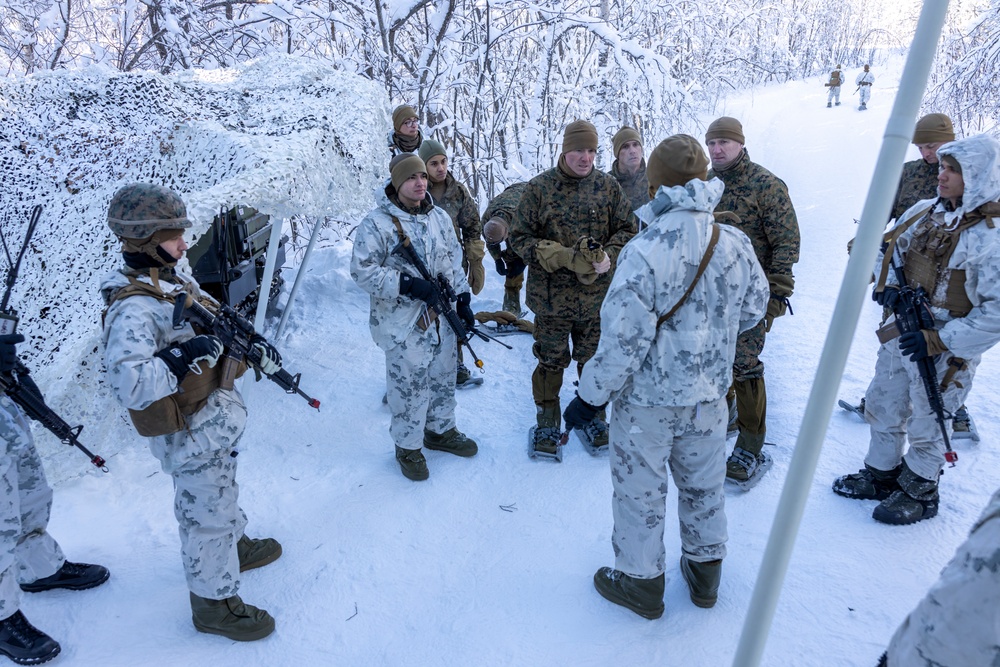 2nd MLG Commanding General visits CLB-2