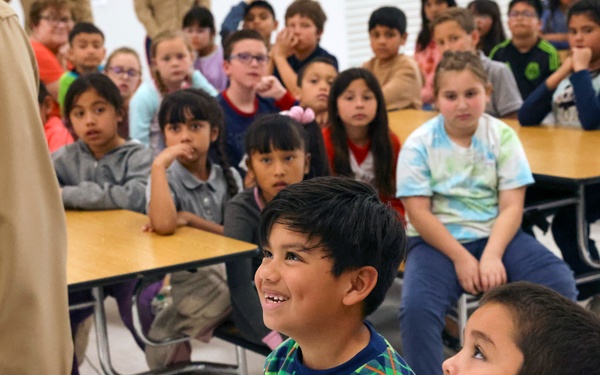 VMFA-214 visits Desert Mesa Elementary School