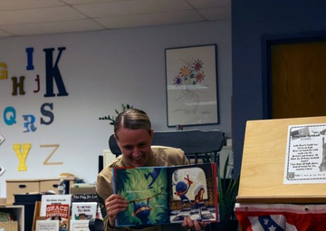 VMFA-214 visits Desert Mesa Elementary School