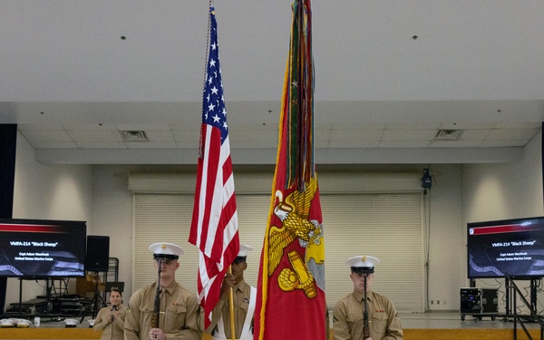 VMFA-214 visits Desert Mesa Elementary School