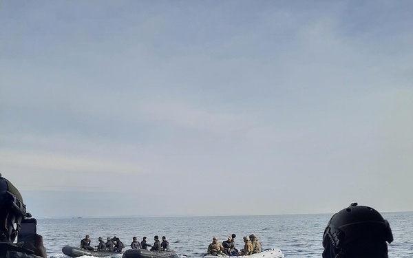 US and Japan Conduct Joint Mine Warfare Exercise