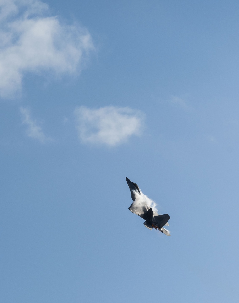 US brings airpower, community to Australia airshow