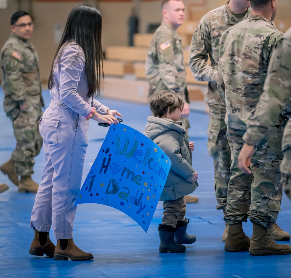 Charlie Battery, 5th Battalion, 7th Air Defense Artillery air defenders return to Baumholder after deployment