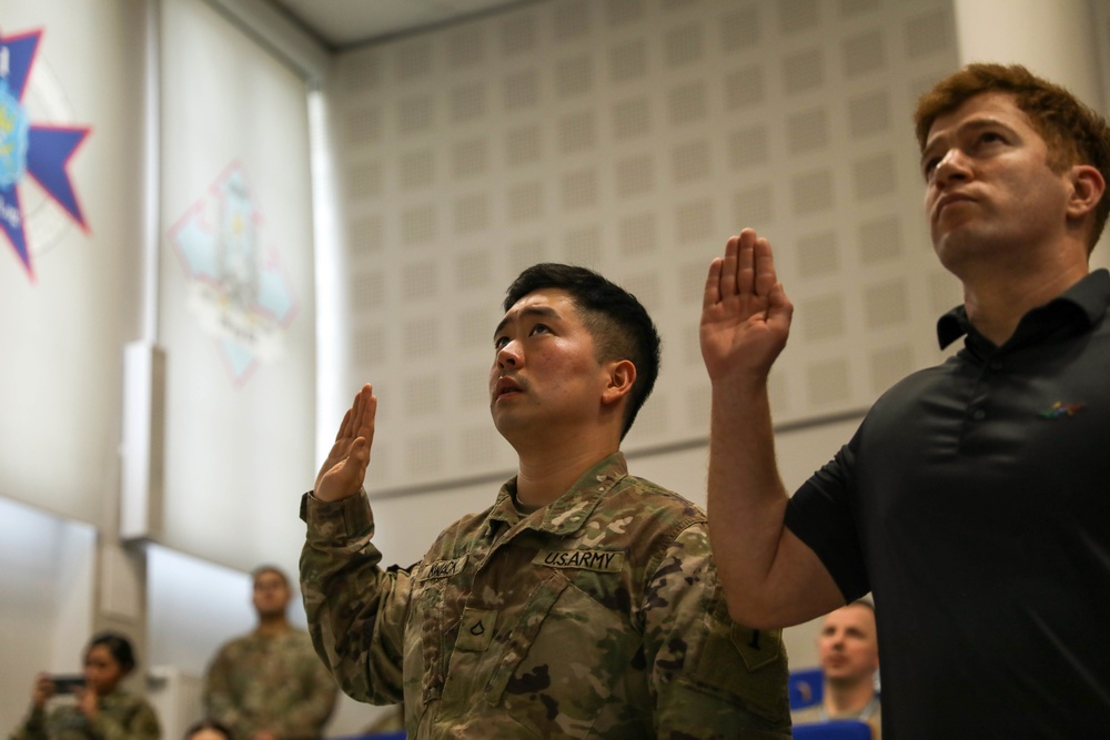 Four Soldiers and Spouse Become US Citizens at Camp Kosciuszko