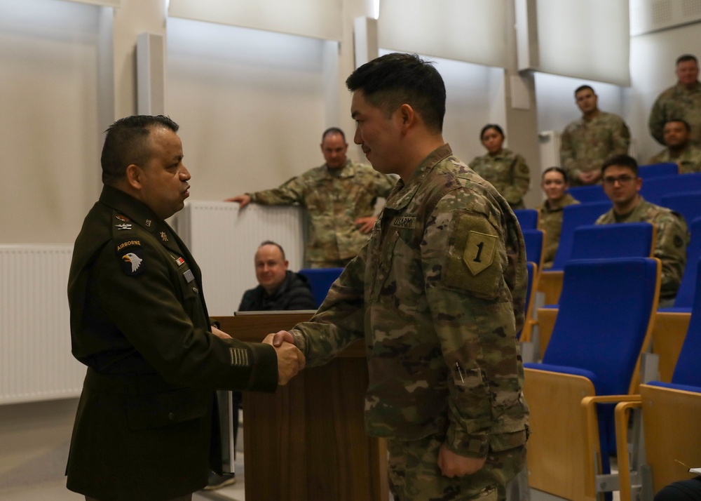 Four Soldiers and Spouse Become US Citizens at Camp Kosciuszko