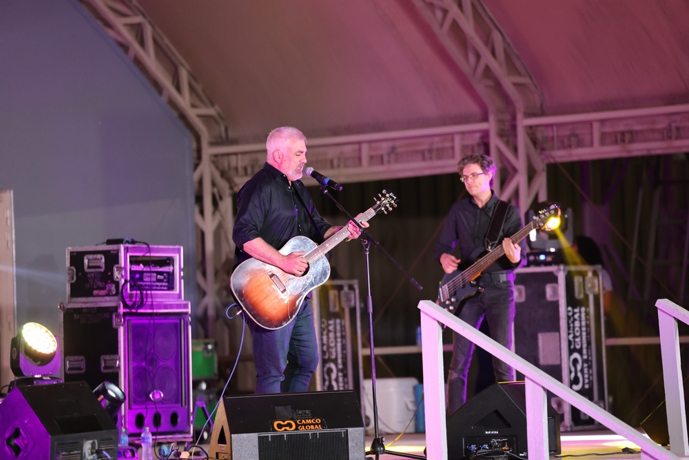 Taylor Hicks performs at Camp Arifjan, March, 2023