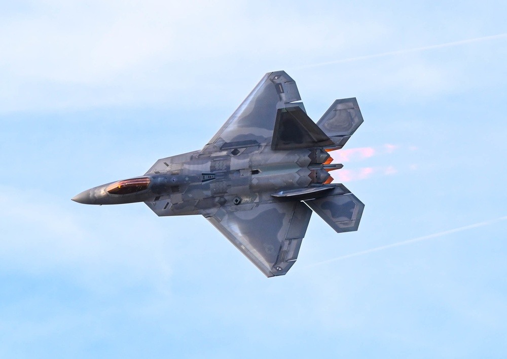 F-22 Demo Team: Practicing excellence