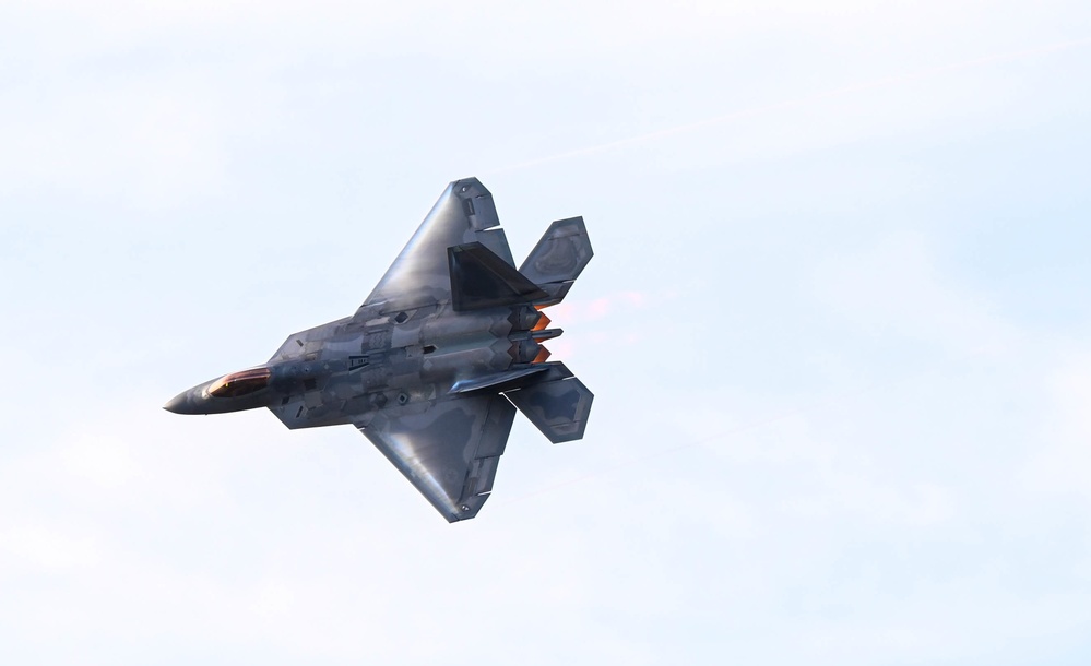 F-22 Demo Team: Practicing excellence