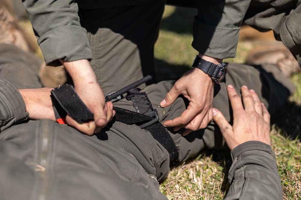 26th MEU Marines and Sailors conduct TCCC Training