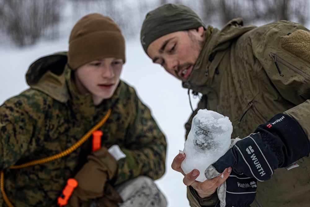 MRF-E Marines participate in ice-classification course