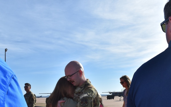Dyess Airmen return from 6 month deployment to Middle East