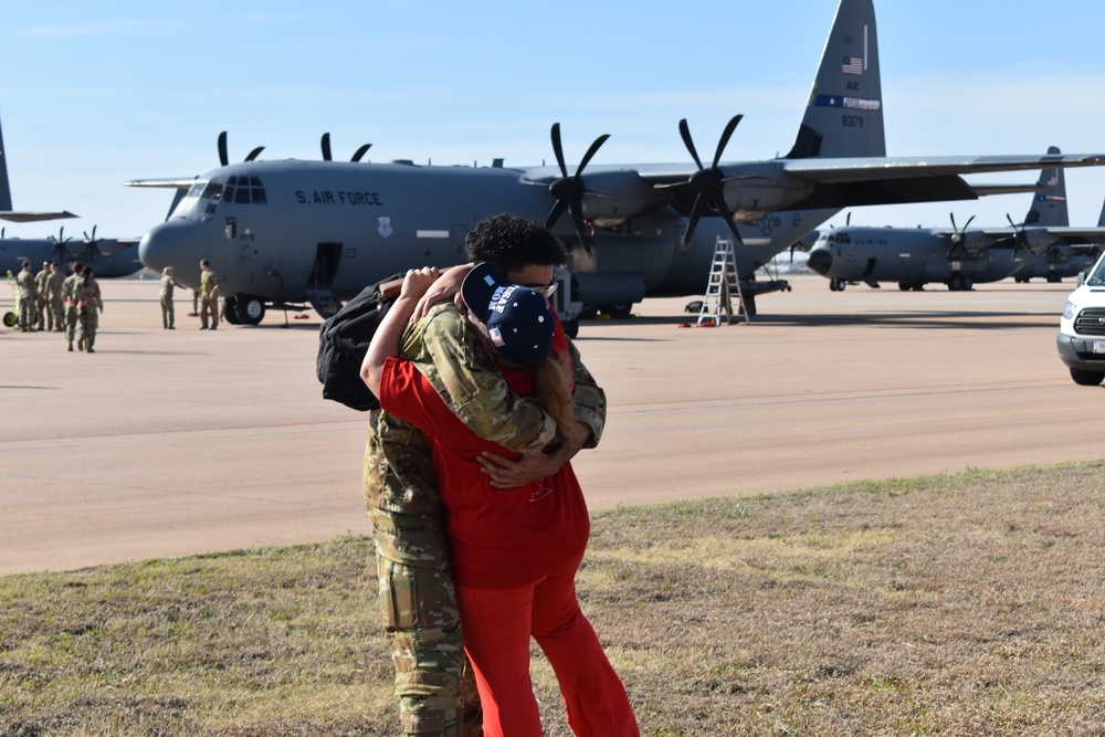 Dyess Airmen return from 6 month deployment to Middle East