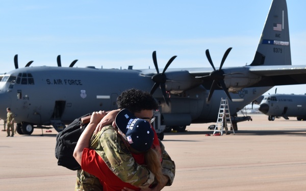 Dyess Airmen return from 6 month deployment to Middle East