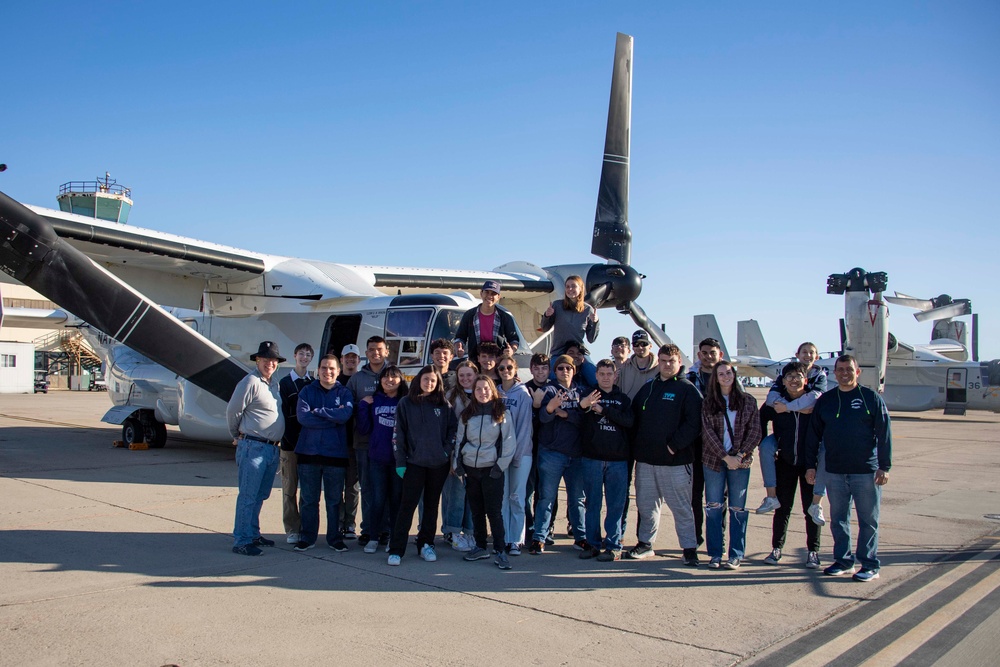 Cactus High School AFJROTC visit VRM-30