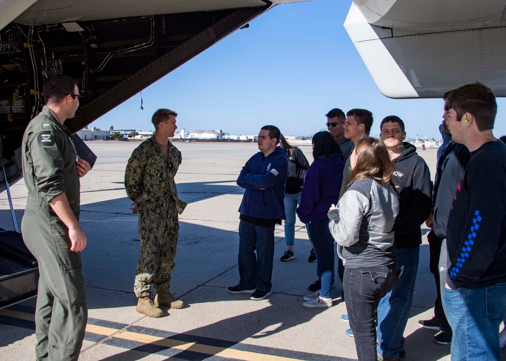 Cactus High School AFJROTC visit VRM-30