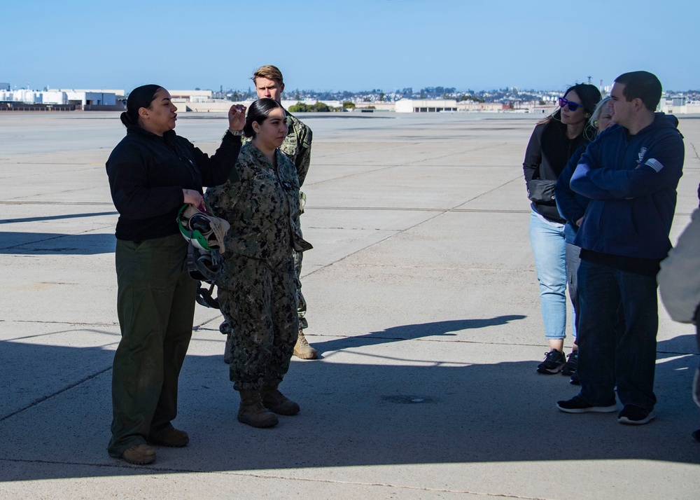 Cactus High School AFJROTC visit VRM-30