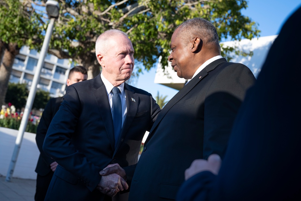 SECDEF Meets with Israeli Prime Minister, Minister of Defense