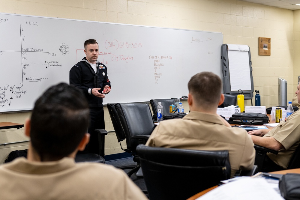 Navy Recruiting Orientation Unit Hosts Bakarian Award Winners