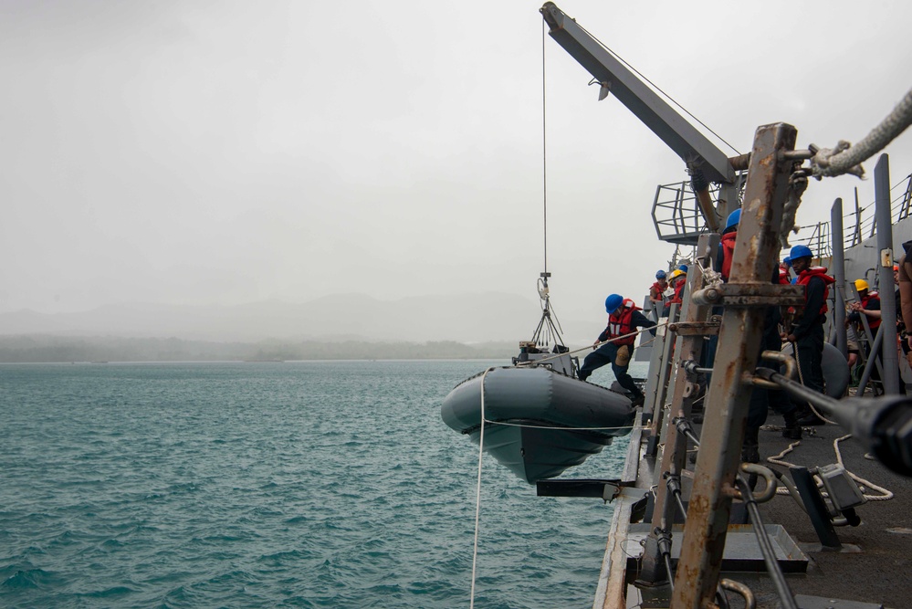 Wayne E. Meyer Conducts Small Boat Operations