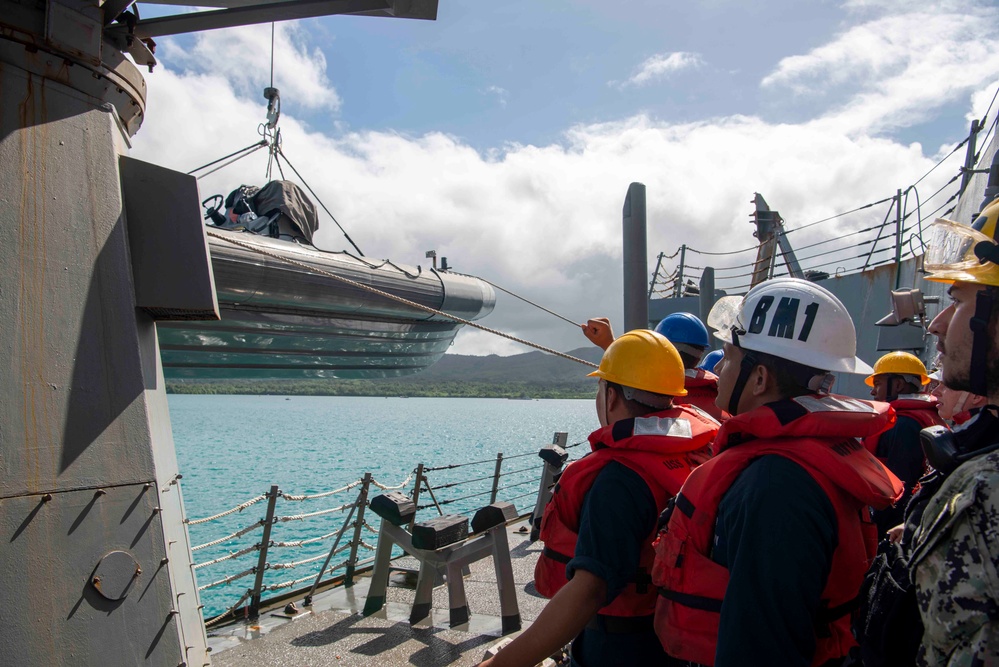 Wayne E. Meyer Conducts Small Boat Operations