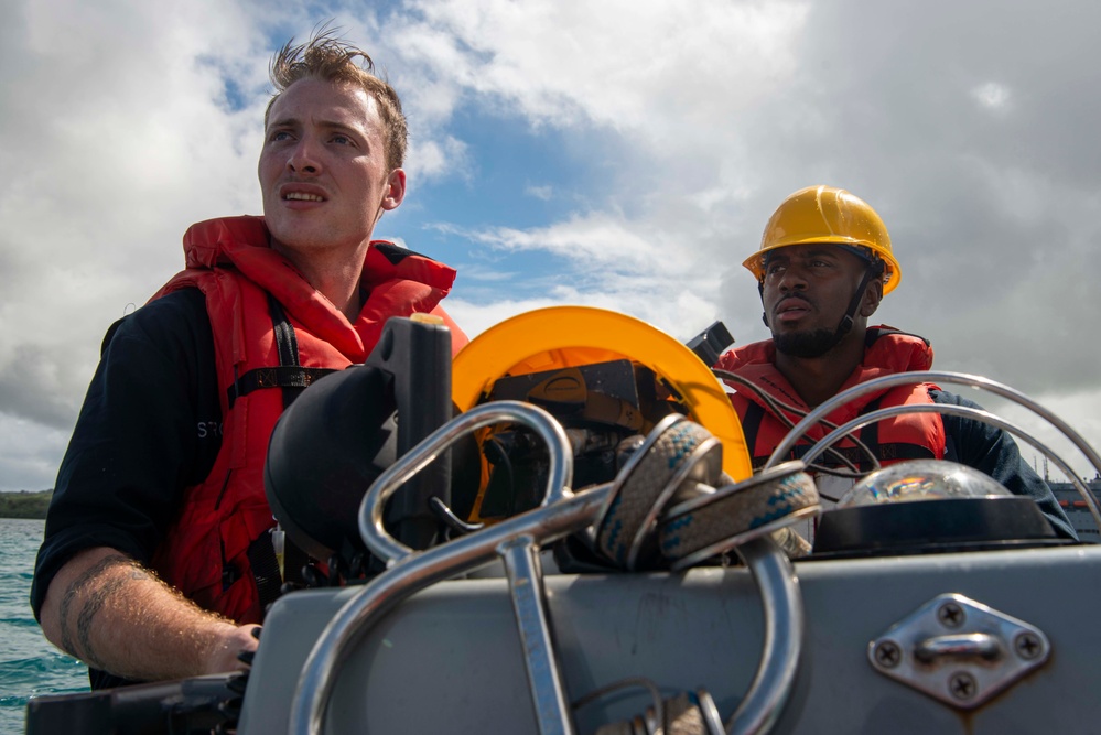 Wayne E. Meyer Conducts Small Boat Operations