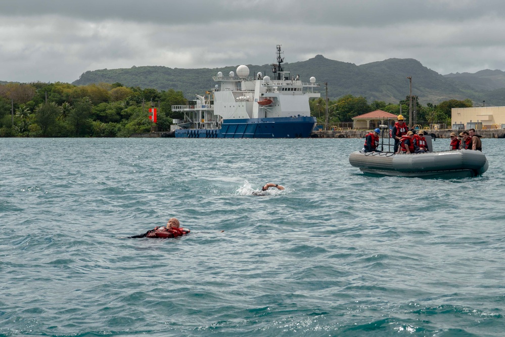 Wayne E. Meyer Conducts Small Boat Operations