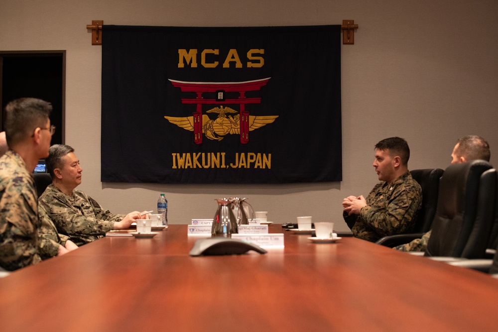  7th Fleet chaplain visits Marine Corps Air Station Iwakuni