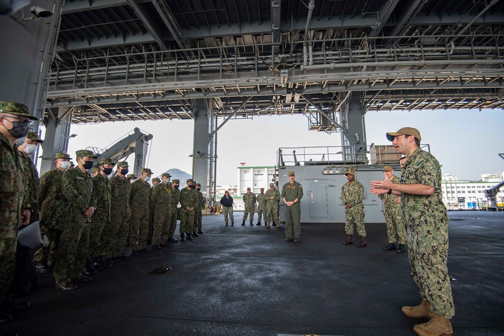 JGSDF Tour USS Miguel Keith