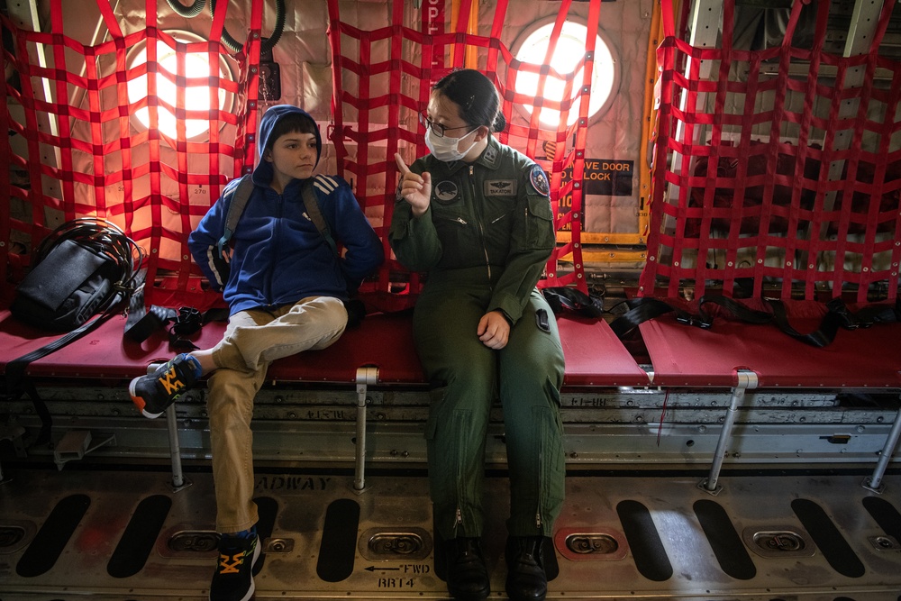 Female aviators honored during US, Japan ‘Fly Girls’ event