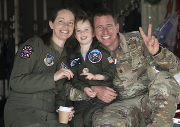 Female aviators honored during US, Japan ‘Fly Girls’ event