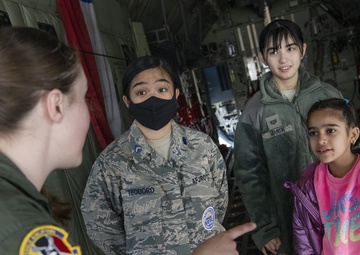 Female aviators honored during US, Japan ‘Fly Girls’ event