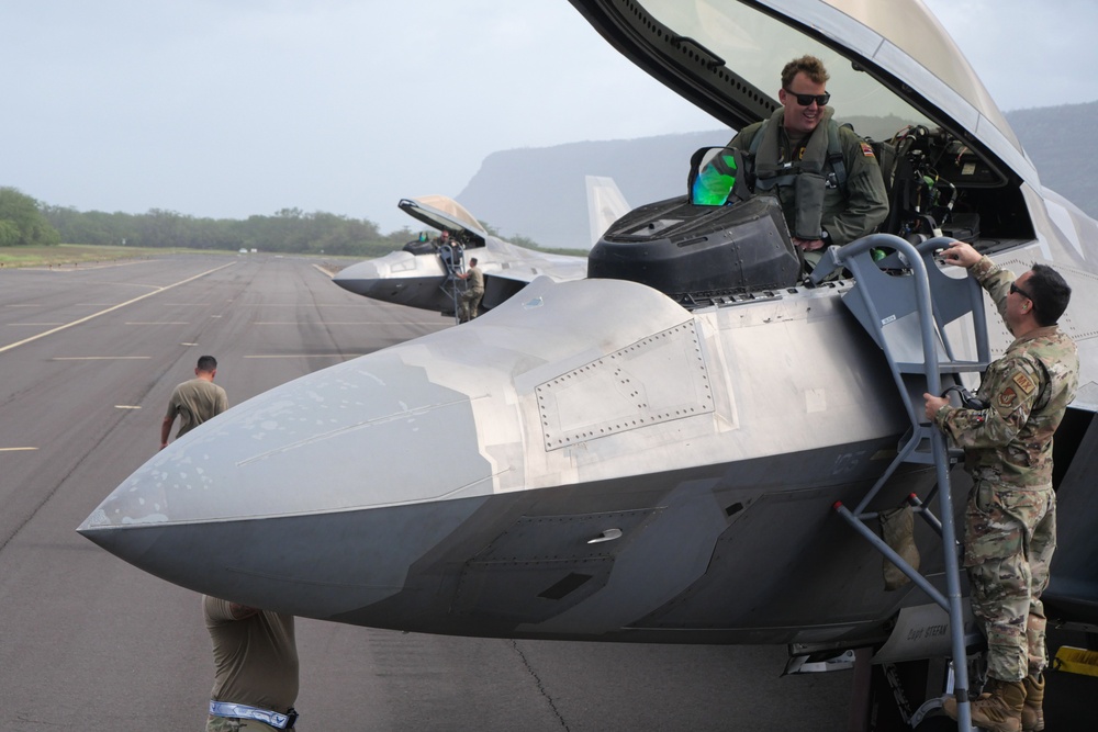 F-22 Raptors Successfully Rearmed in ACE Capabilities Milestone