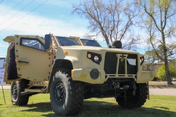 Project WLDCT: 50th ESB-E Presents Brand New Military Vehicle Technology to the Army G-6