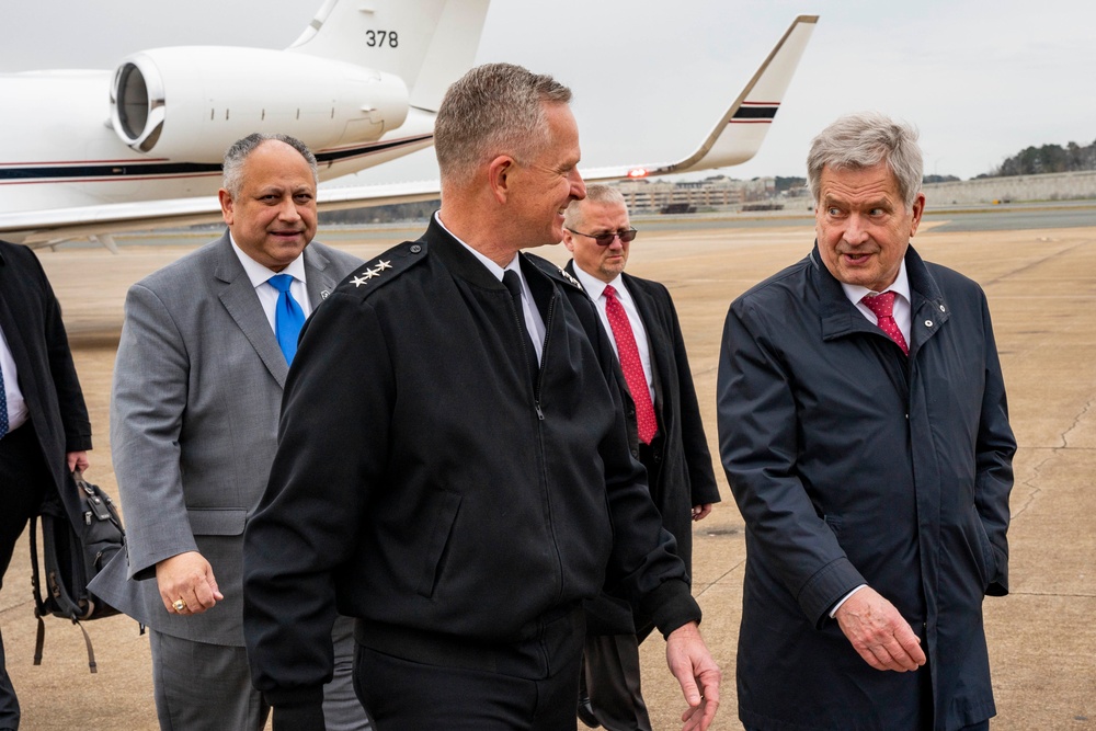 Finnish President visits Norfolk