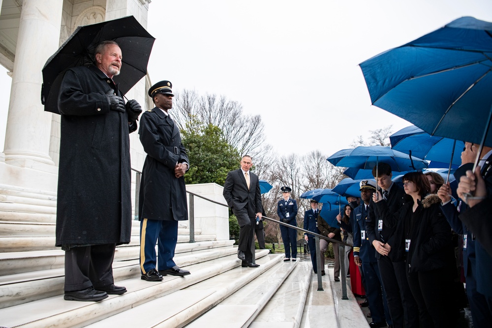 High School Students from the United States Senate Youth Program Participate in a Public Wreath-Laying Ceremony at the Tomb of the Unknown Soldier