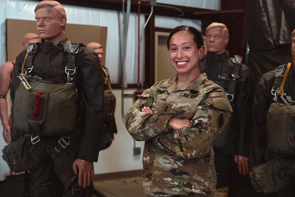 7th Special Forces Group (Airborne) Soldier Highlight: 1st Lt. Maria Rivera